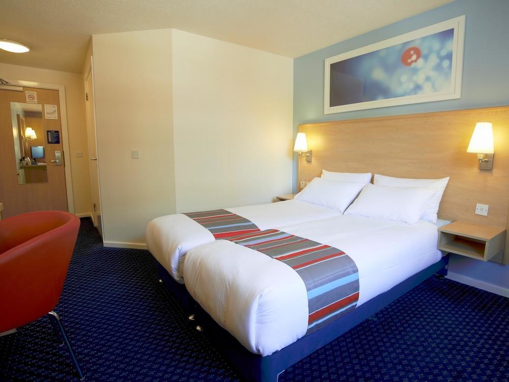 Travelodge Glasgow Airport Hotel Екстер'єр фото