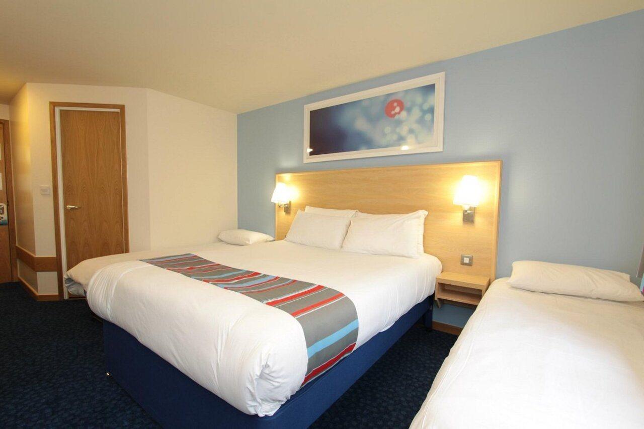 Travelodge Glasgow Airport Hotel Екстер'єр фото
