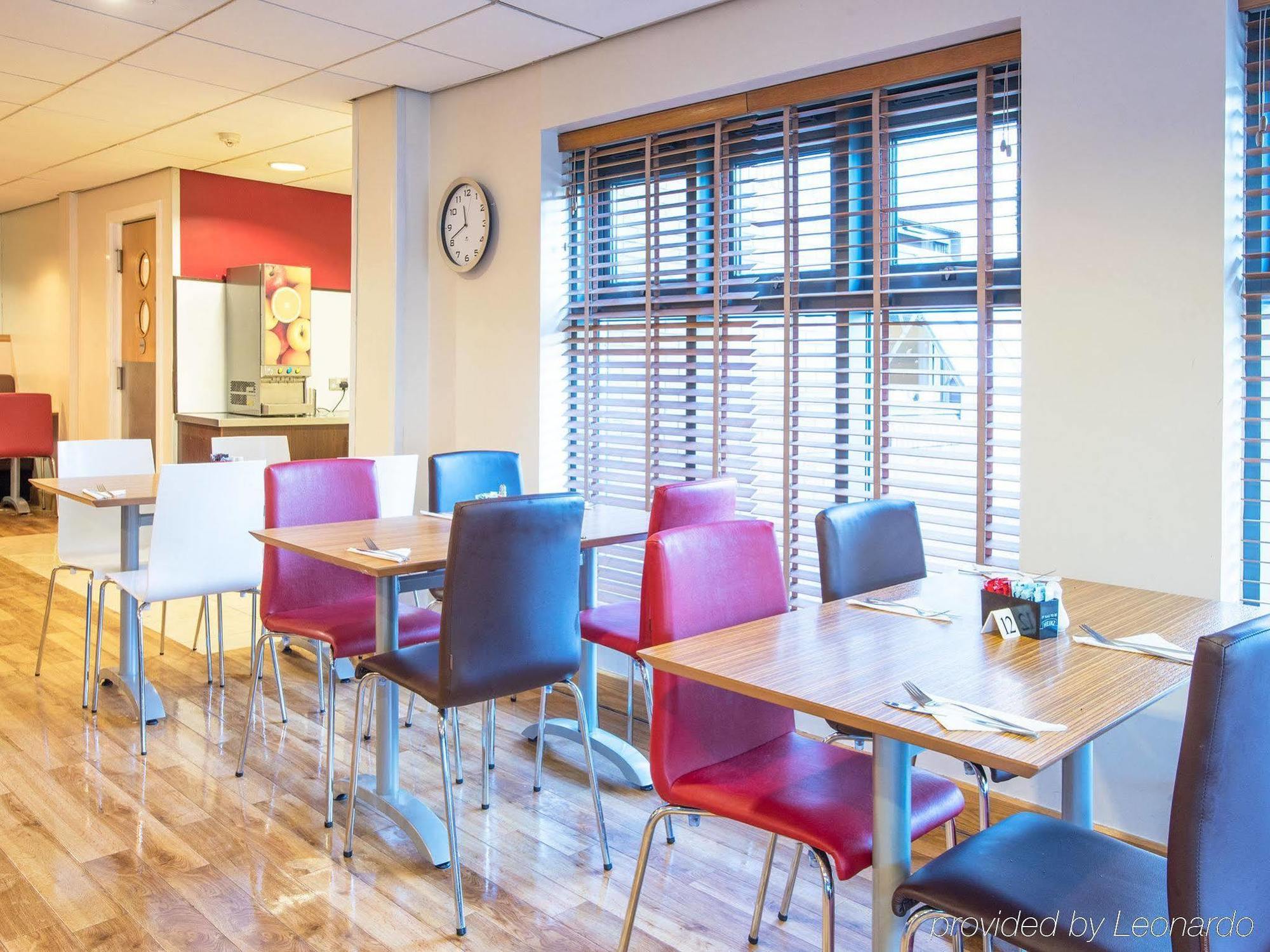 Travelodge Glasgow Airport Hotel Екстер'єр фото