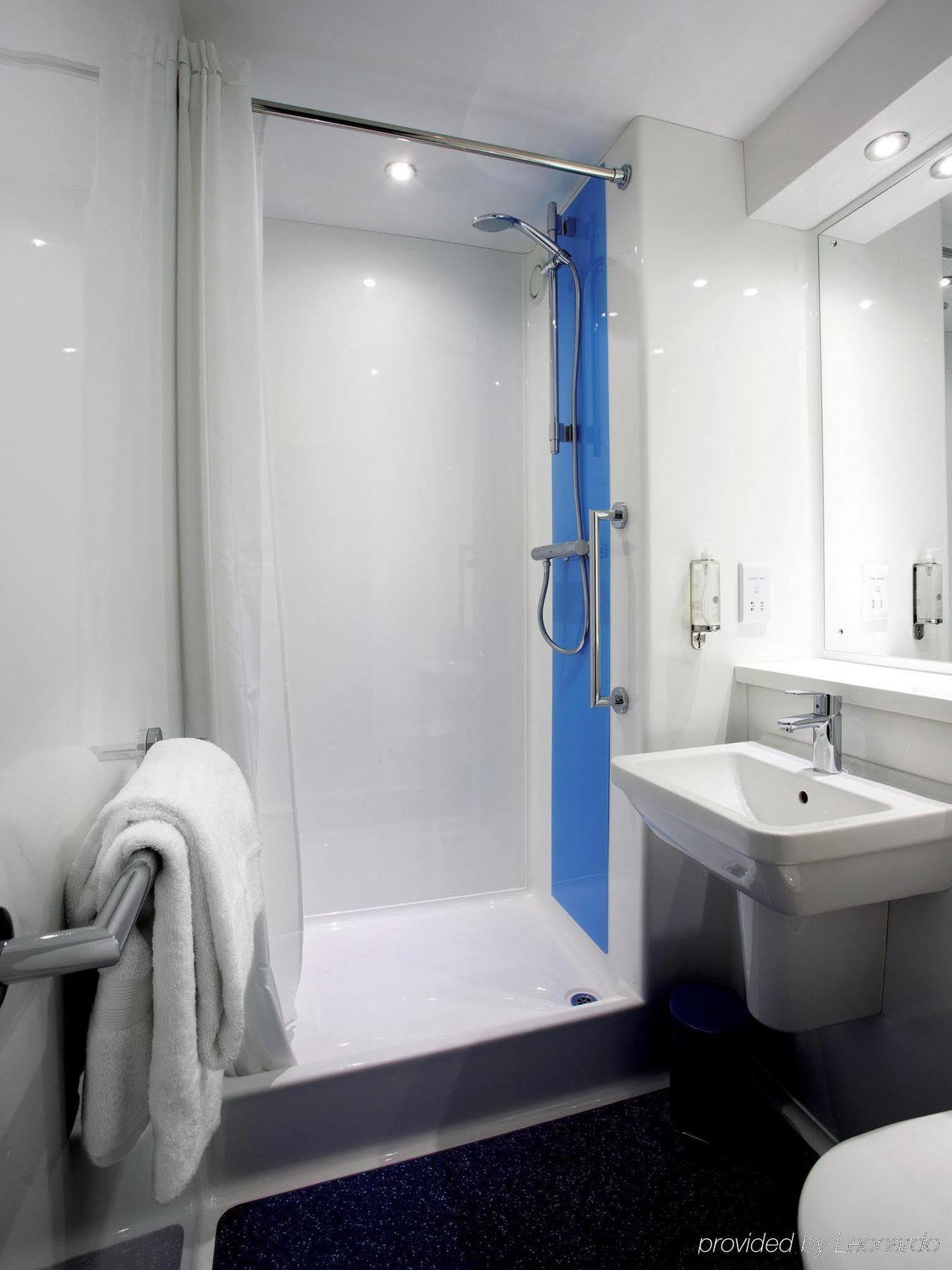 Travelodge Glasgow Airport Hotel Екстер'єр фото