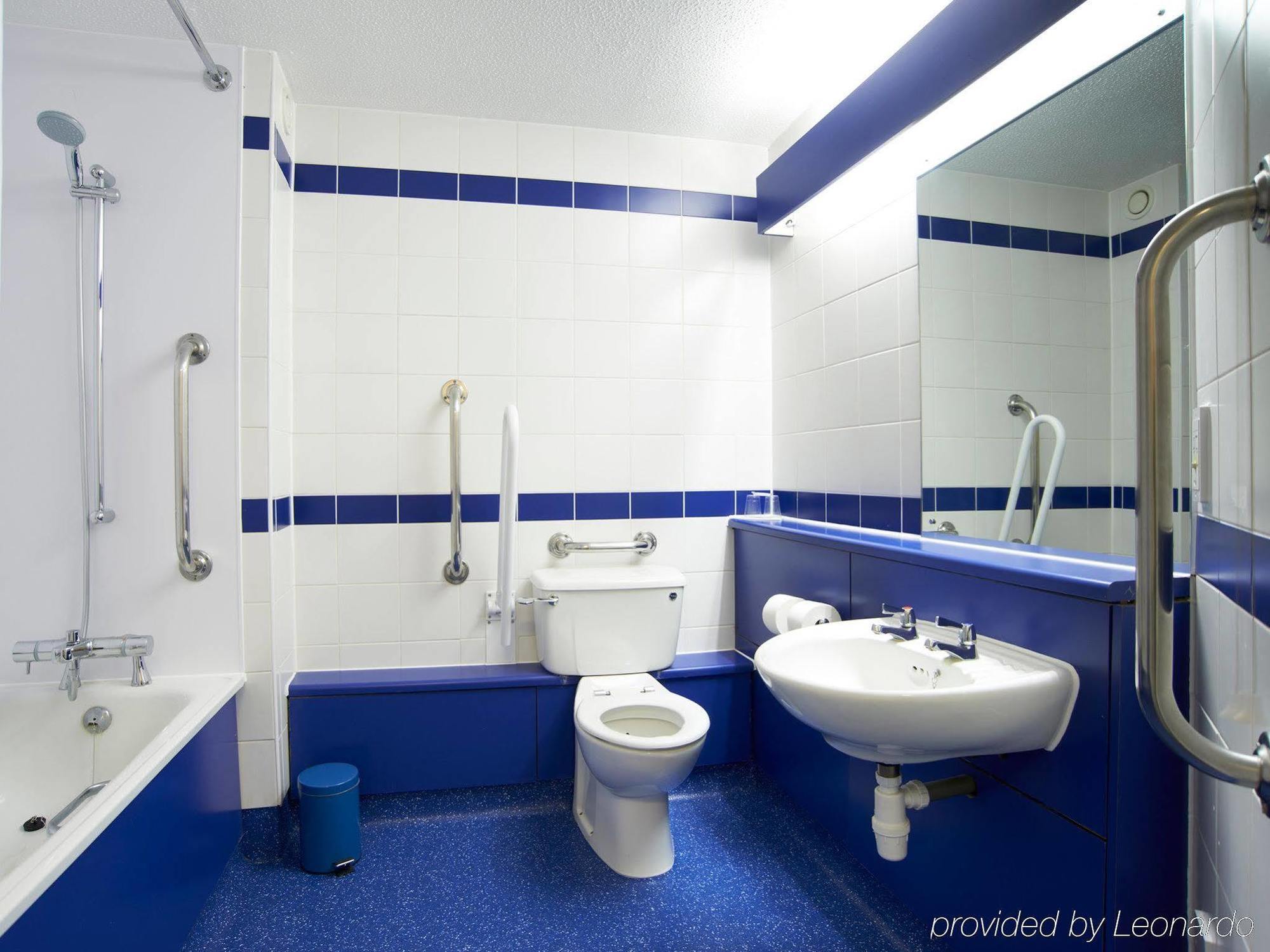 Travelodge Glasgow Airport Hotel Екстер'єр фото