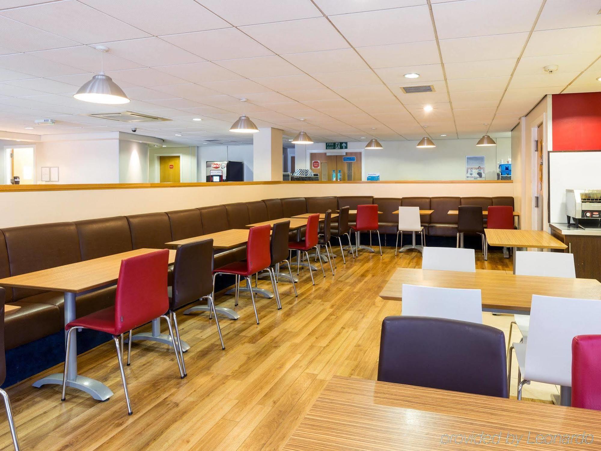 Travelodge Glasgow Airport Hotel Екстер'єр фото