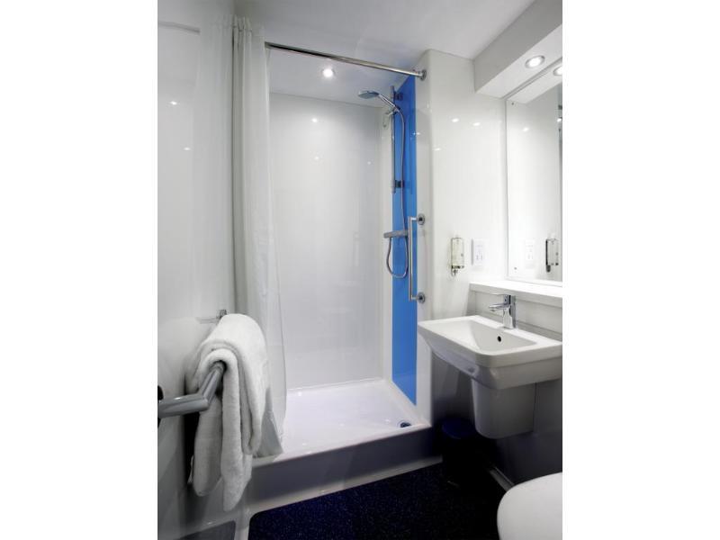 Travelodge Glasgow Airport Hotel Екстер'єр фото