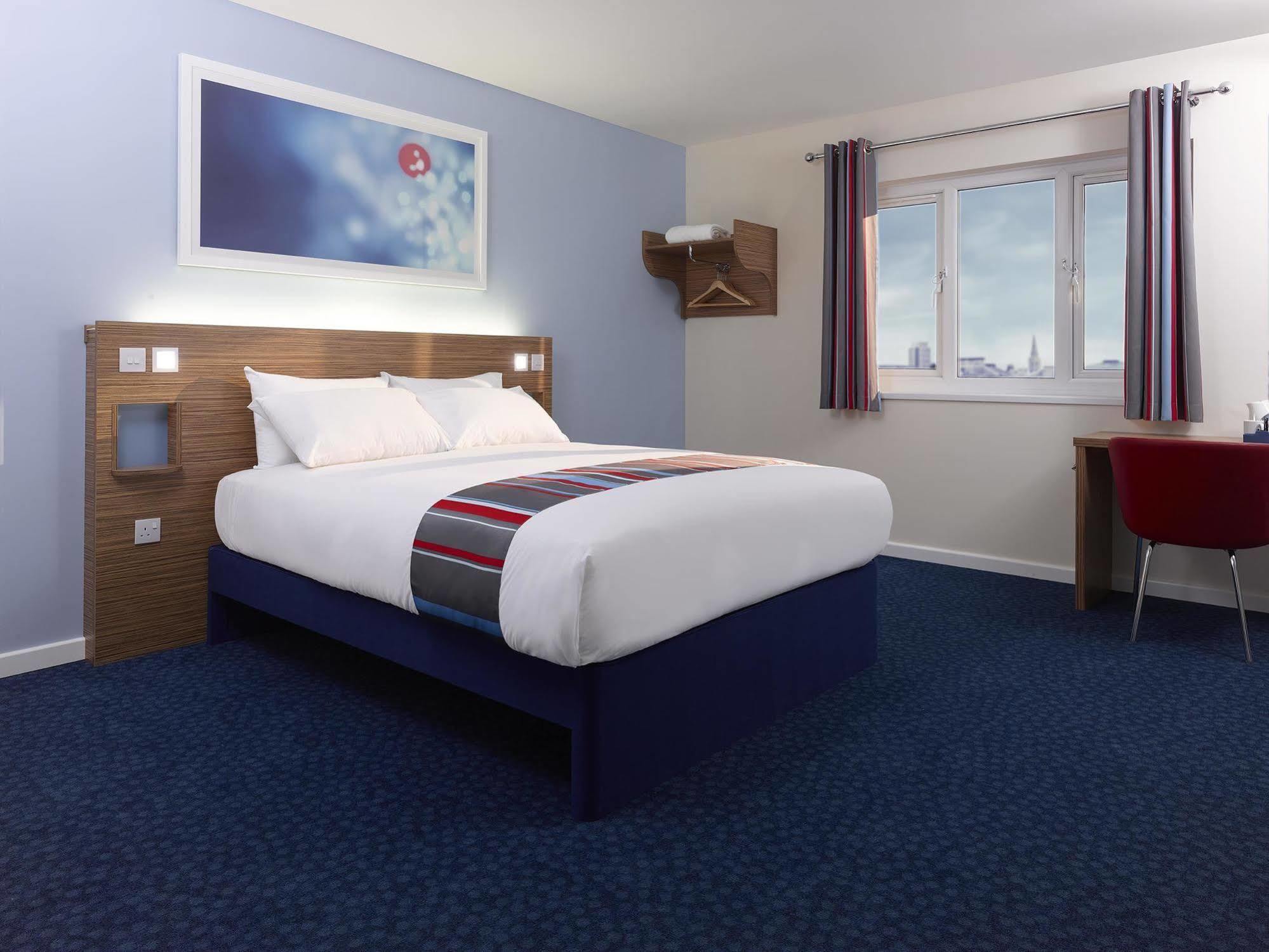 Travelodge Glasgow Airport Hotel Екстер'єр фото