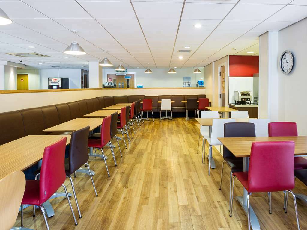 Travelodge Glasgow Airport Hotel Ресторан фото